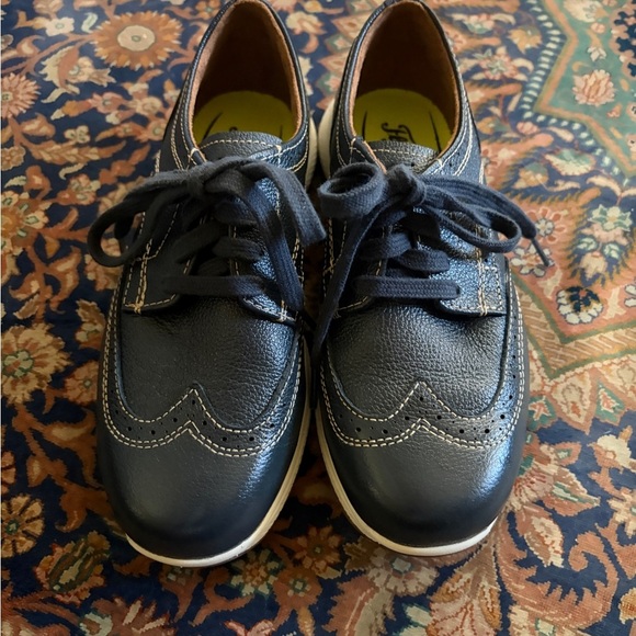 NEW without tags Florsheim kids size 2.5 boys Leather Shoes. Navy blue. Comfy! - Picture 2 of 6